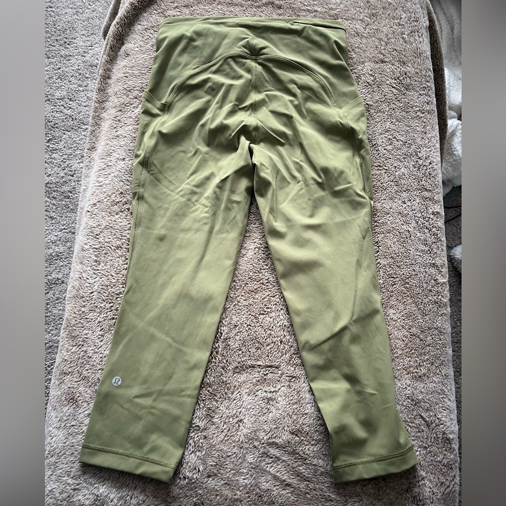 LULULEMON CAPRIS - Picture 2 of 3